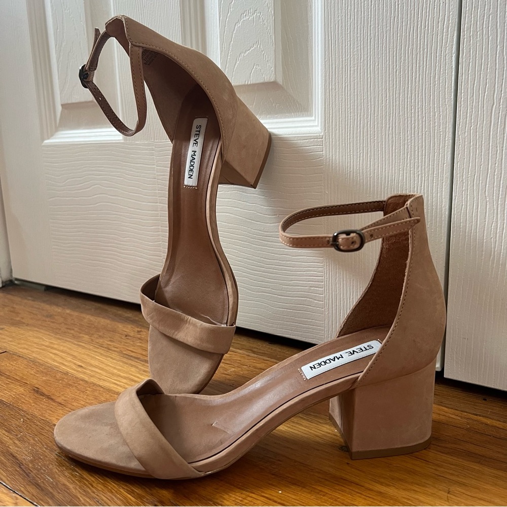 Steve Madden Irenee Ankle Strap Block Heel Sandal Tan Nubuck size 9